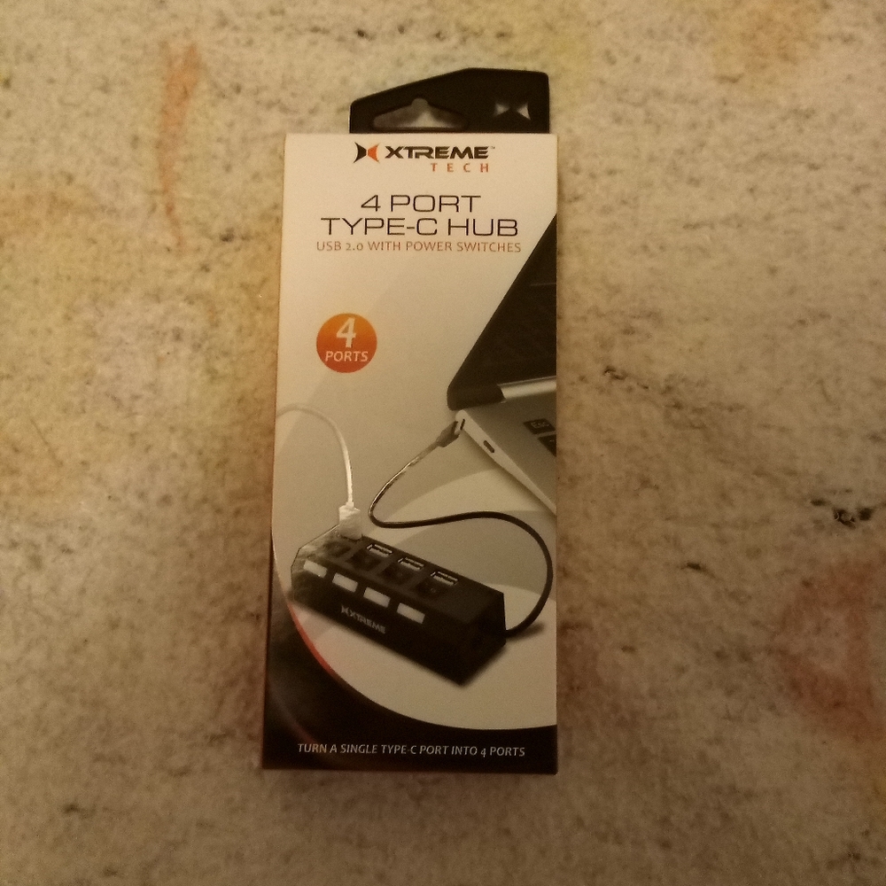 Xtreme Tech 4 Port Type-C Hub USB 2.0 with Power Switches Sealed